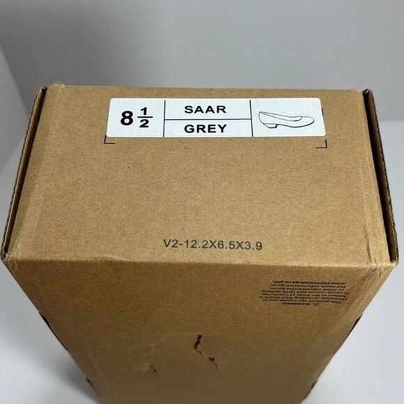 Journee Collection Saar Pump Grey size 8.5 - Picture 5 of 5